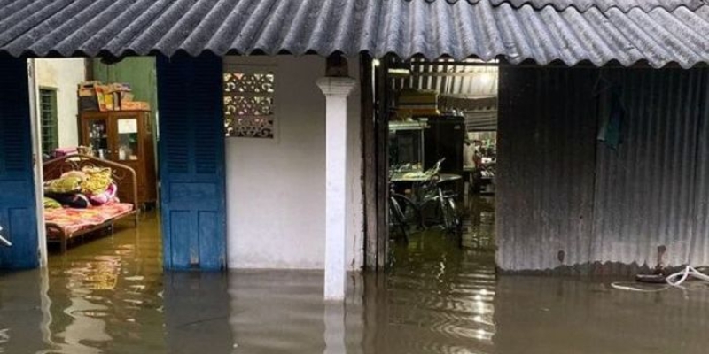 Nằm mơ thấy nước ngập mênh mông vào nhà đem lại điều xấu và tốt